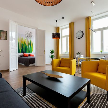 Bpm-Kate'S Central Home In Budapest Bagian luar foto