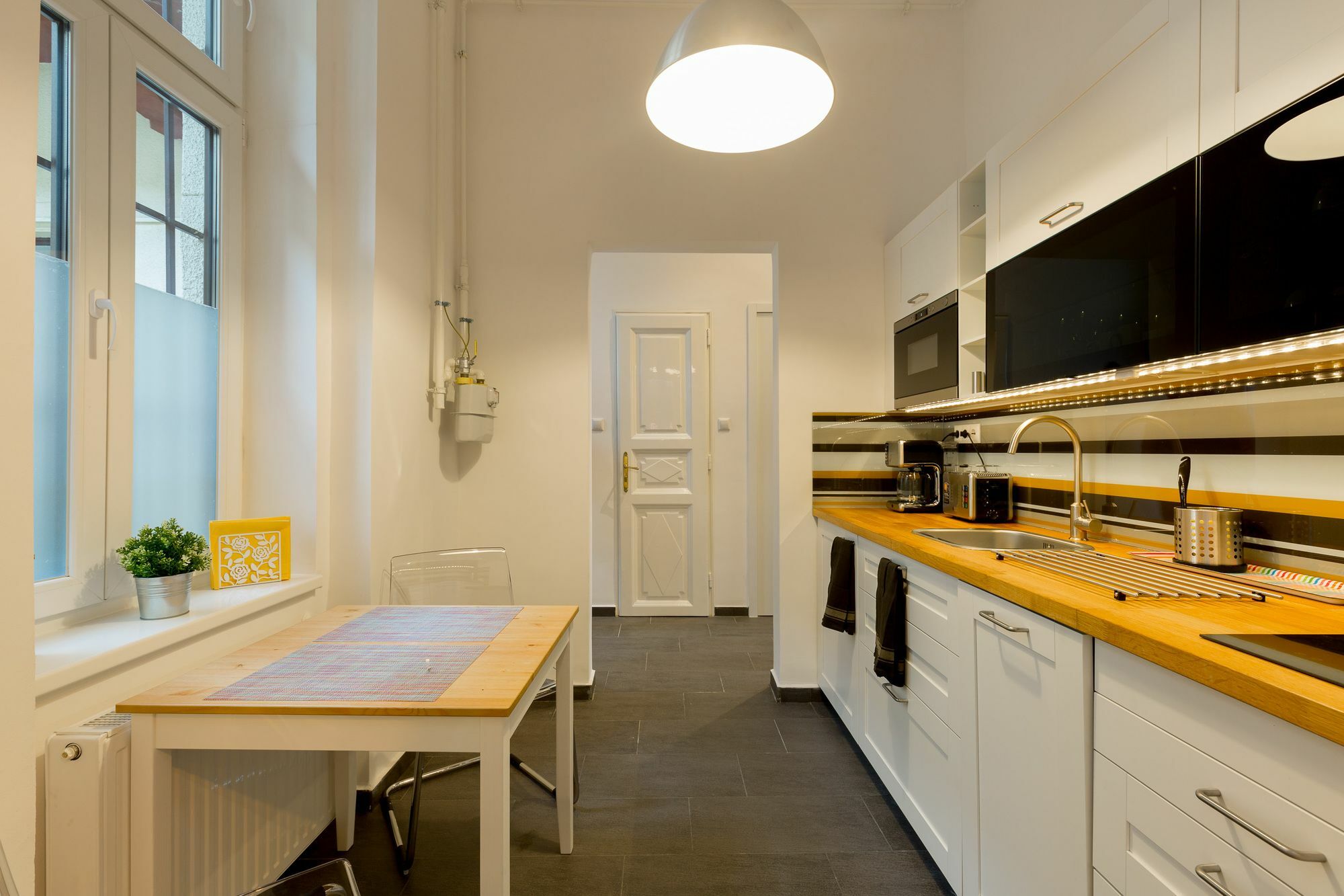 Bpm-Kate'S Central Home In Budapest Bagian luar foto